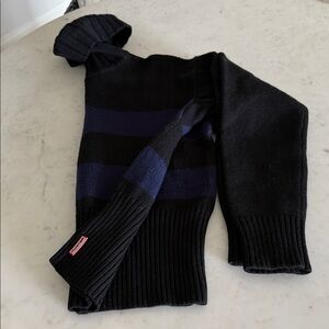 Hunter Black and Navy Turtleneck Sweater